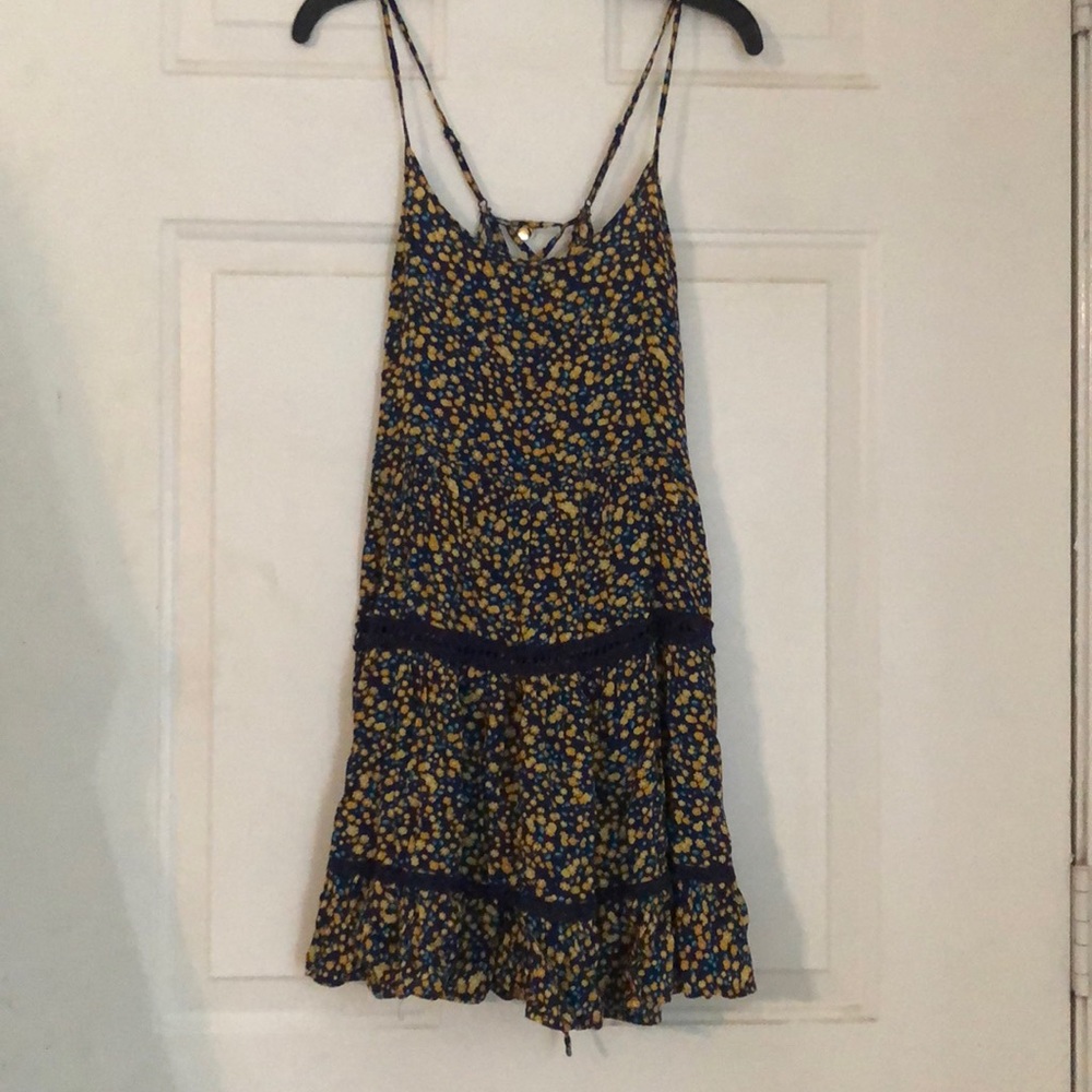 Adorable flower dress!